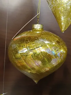 Vianočná guľa so špičkou s vrúbkovaním D10cm