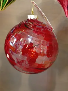 Vianočná guľa červená s vrúbkovaním D10cm